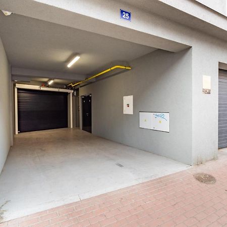 Brand New Studio Apartment #31 In Brand New Building With Free Parking In The Center Praag Buitenkant foto