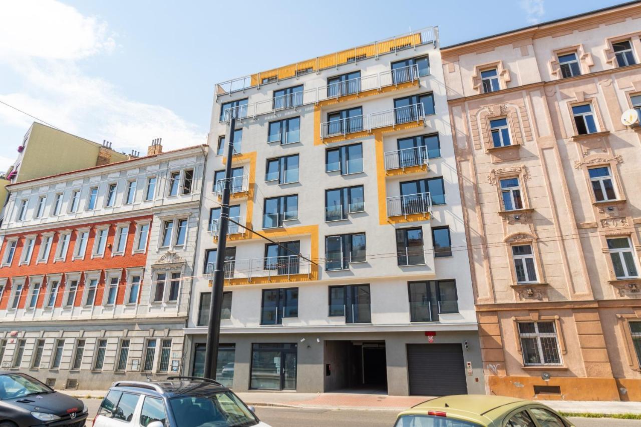 Brand New Studio Apartment #31 In Brand New Building With Free Parking In The Center Praag Buitenkant foto